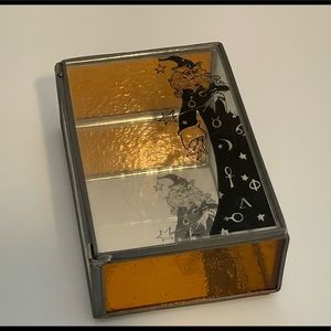 *FINAL PRICE* Vintage Glass Trinket Box Retro Wizard Design with mirrored bottom